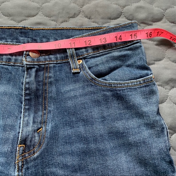 Levi’s 541 Jeans - Picture 4 of 7